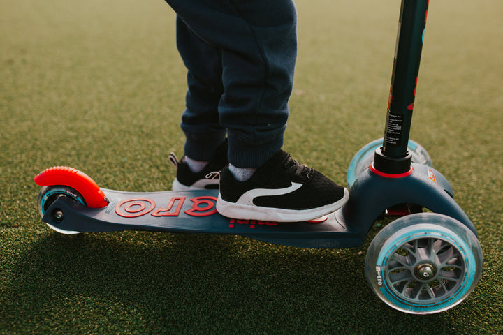 Mini Micro Deluxe - Navy Blue - 3-Wheeled Scooter for Kids, Ages 2-5