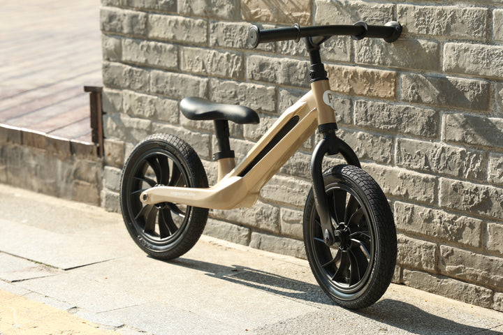 QPlay Racer - Titanium Balance Bike - Platinum
