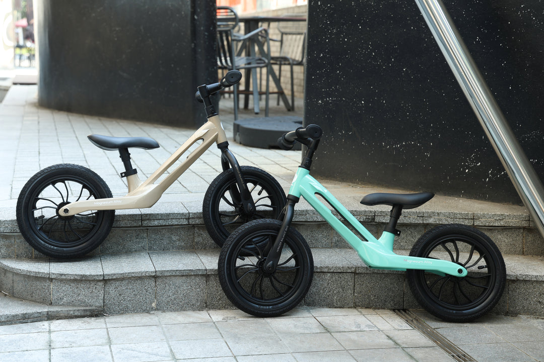 QPlay Racer - Titanium Balance Bike - Platinum