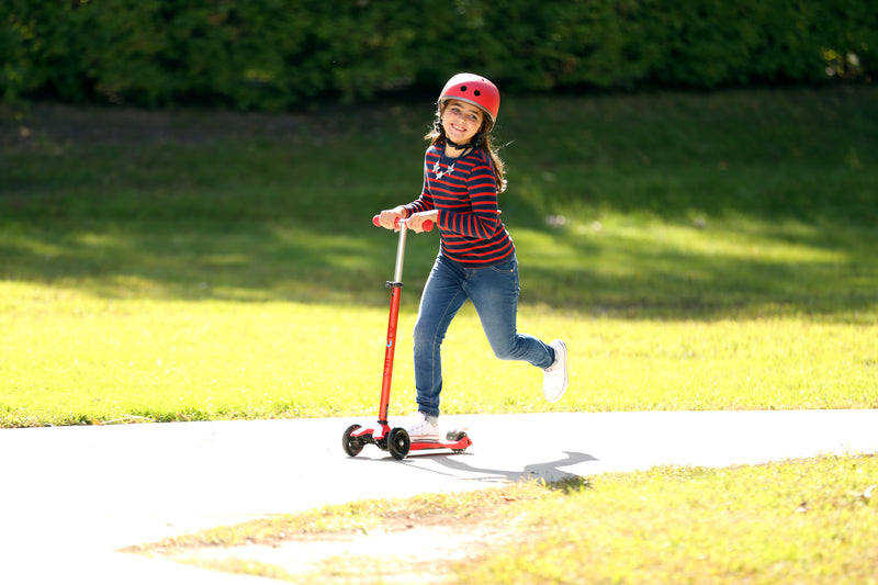 Maxi Micro Deluxe - Red - 3-Wheeled Scooter for Kids, Ages 5-12