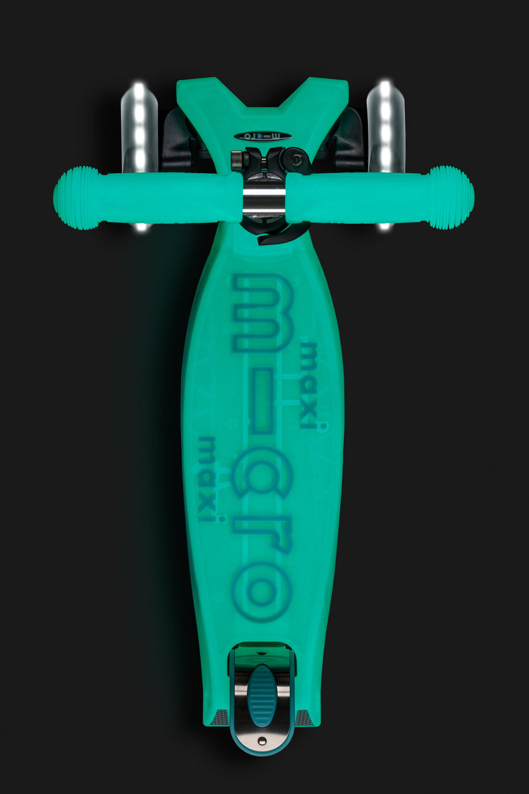 Maxi Micro Deluxe Glow - LED Wheels - Jelly Green - 3-Wheeled Scooter for Kids, Ages 5-12
