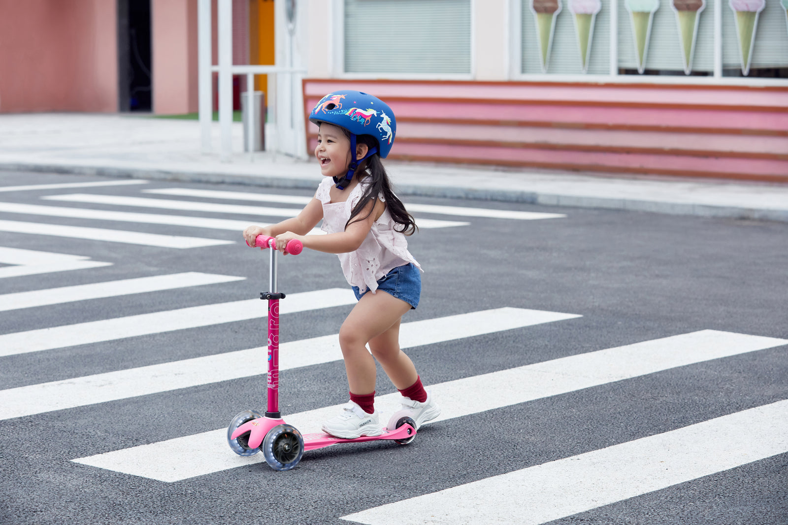 3-Wheel Kids Scooter (Ages 2-5) - Pink | Light-up Wheels, Safe